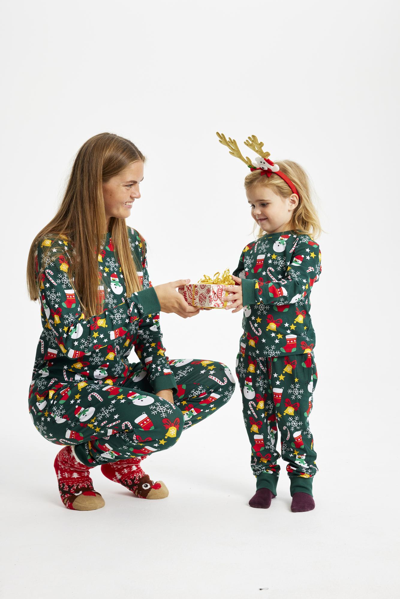 was kann man an weihnachten machen - Illustration